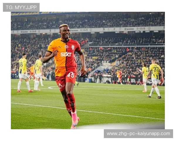 曼联神秘受伤，前锋俱乐部医生紧急介入