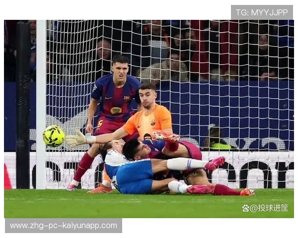 巴萨在训练中加入更多“中场直塞+边路插上”的组合